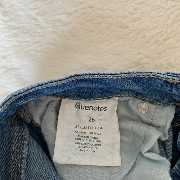 Ripped Skinny Jeans - Picture 4 of 4